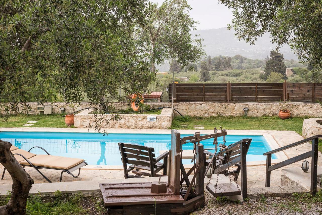 Aloni Villa *